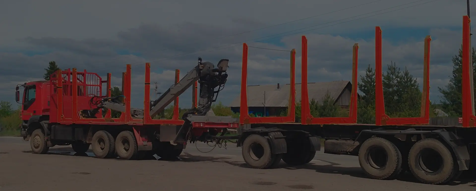 Требуется аренда трубовоза для перевозки негабаритных труб в городе Луза (Приволжский округ - Кировская область), оставляй скорее заявку на сайте